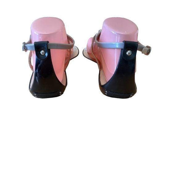 BCBGeneration “Calantha” GRAY/BEIGE T-STRAP JELLY SANDALS 10B NWOB - Picture 10 of 10